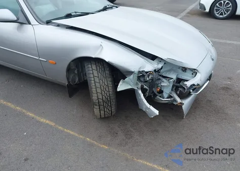 2003 Jaguar Xk8 z USA, uszkodzony, nr VIN SAJDA42C232A34869